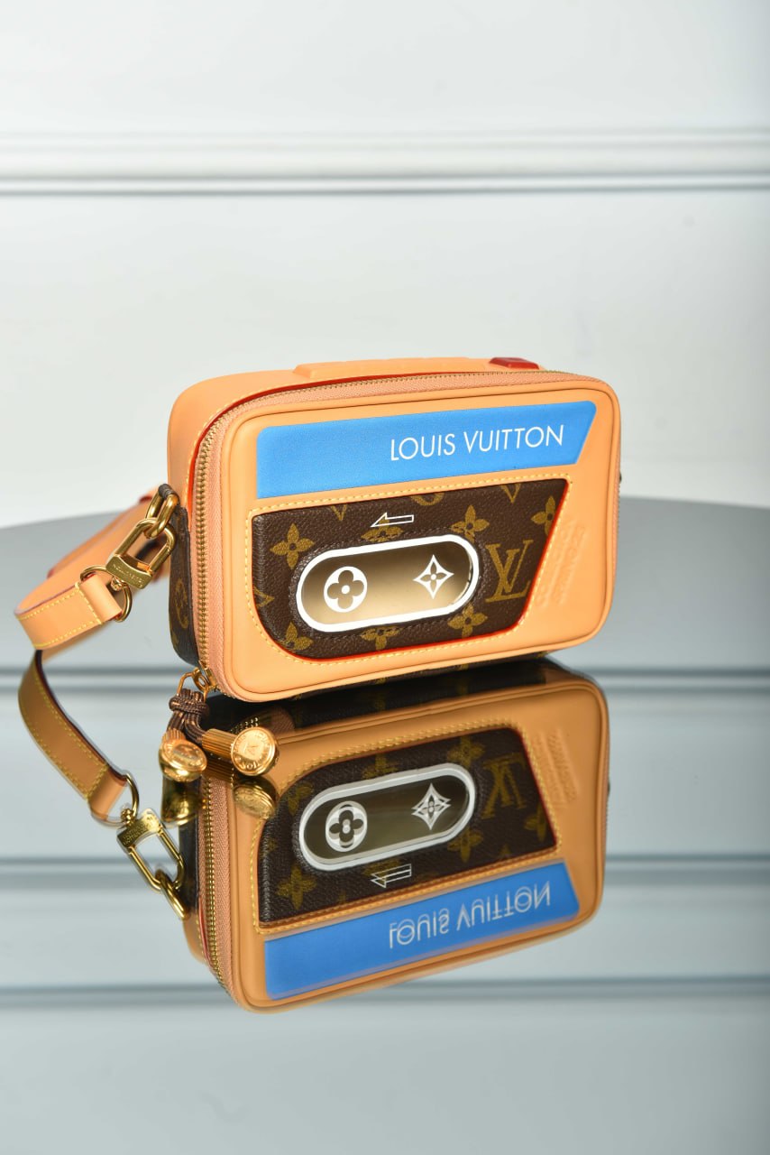 Baladeur Wearable Wallet,Premium Designer Style Women’s Bag – High Quality, Elegant Fashion Accessory