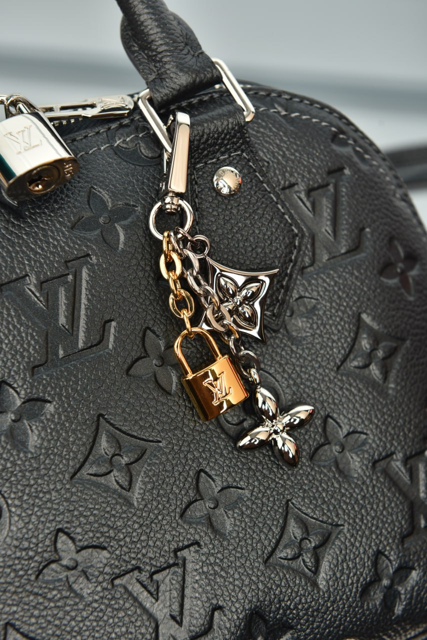 Alma Trunk BB,Premium Designer Style Women’s Bag – High Quality, Elegant Fashion Accessory