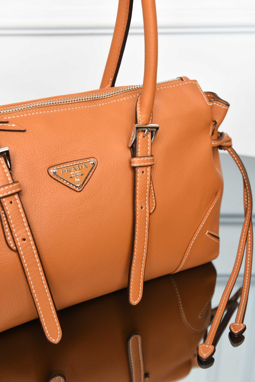 PRADA - Bonnie Medium Antique Leather Tote Bag Premium Designer Style Women’s Bag – High Quality, Elegant Fashion Accessory