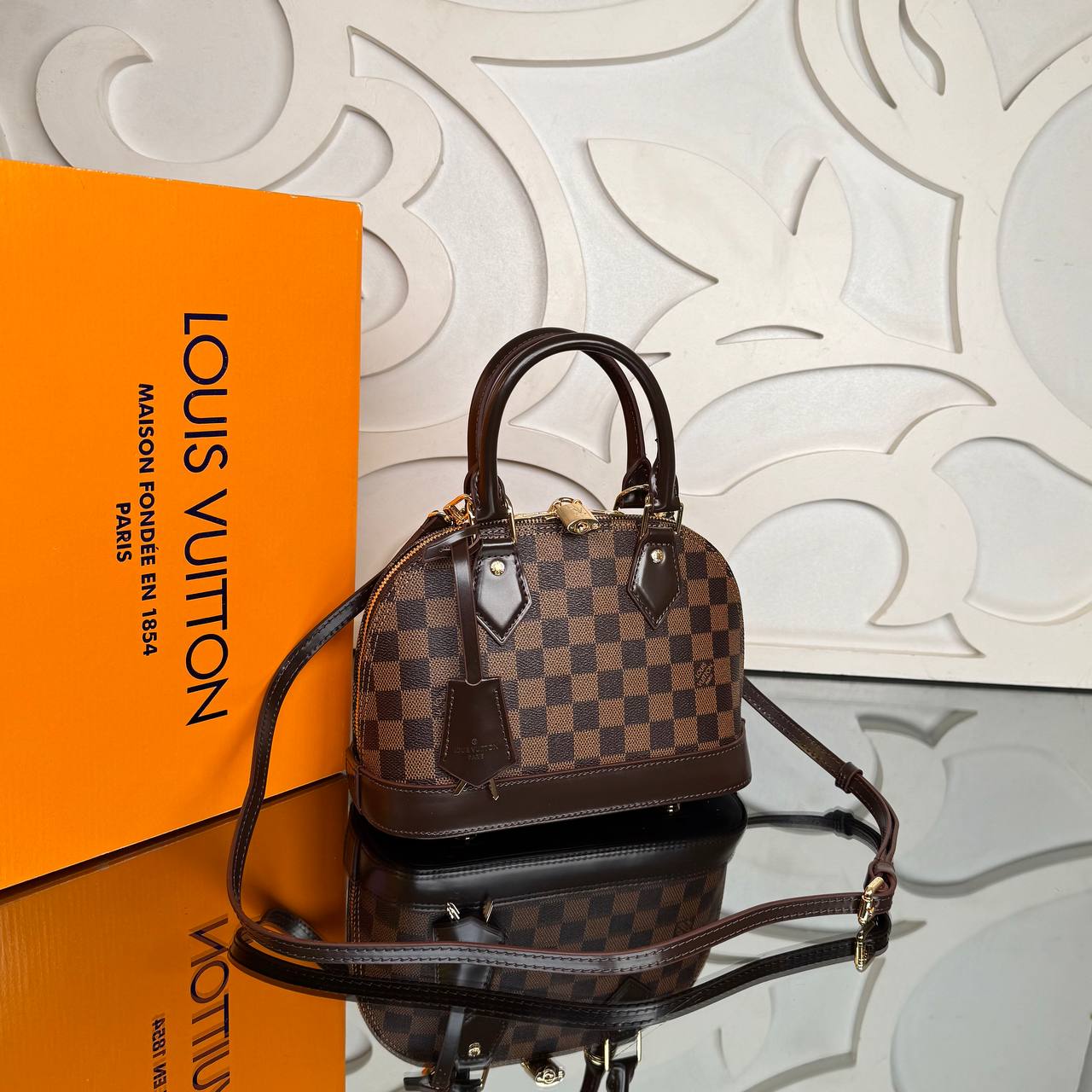 Alma BB, ve Premium Designer Style Women’s Bag – High Quality, Elegant Fashion Accessory