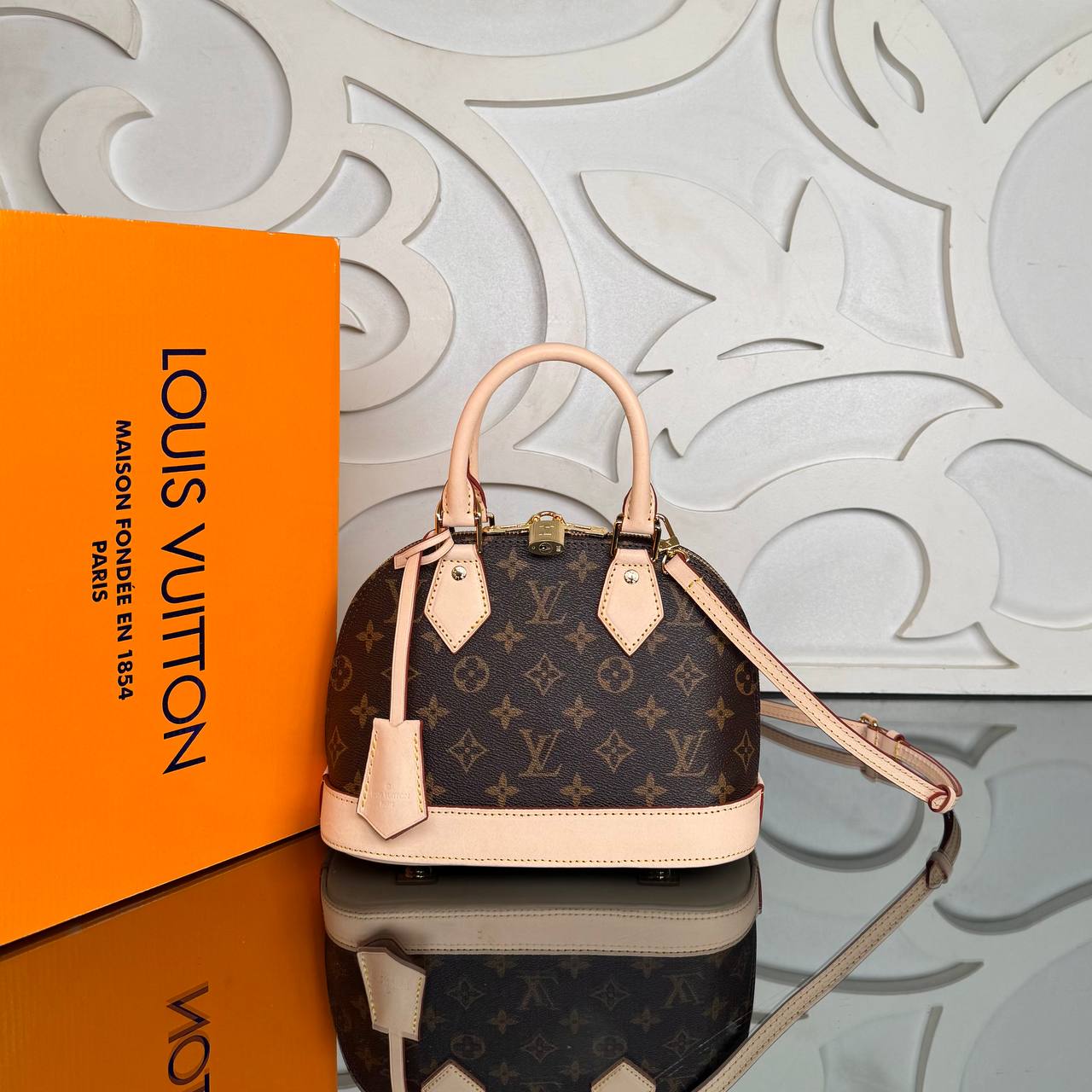 Alma BB, ve Premium Designer Style Women’s Bag – High Quality, Elegant Fashion Accessory